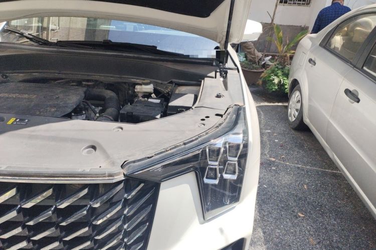 Used GAC Trumpchi GS8 2022 Linghang Series 2.0 TGDI Two-Wheel-Drive Luxury Smart Connectivity Version (7 Seats) Engine Bay Left