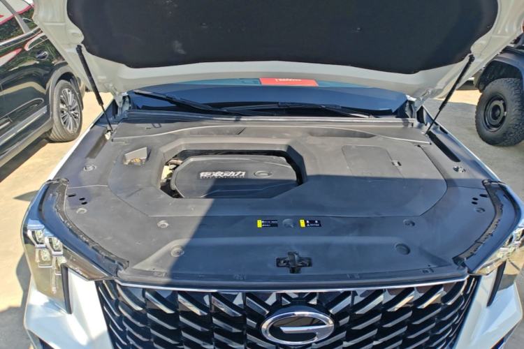 Used GAC Trumpchi GS8 2022 Flagship Series 2.0 TGDI Two-Wheel-Drive Prestige Edition (7 Seats) Engine Bay