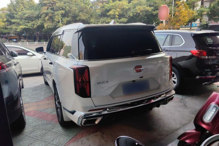 Used GAC Trumpchi GS8 2022 Dual-Engine Series 2.0TM Two-Wheel Drive Prestige Edition (7 Seats) Exterior 2