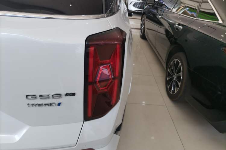 Used GAC Trumpchi GS8 2022 Dual-Engine Series 2.0TM Four-Wheel Drive Prestige Edition (6 Seats) Exterior 3