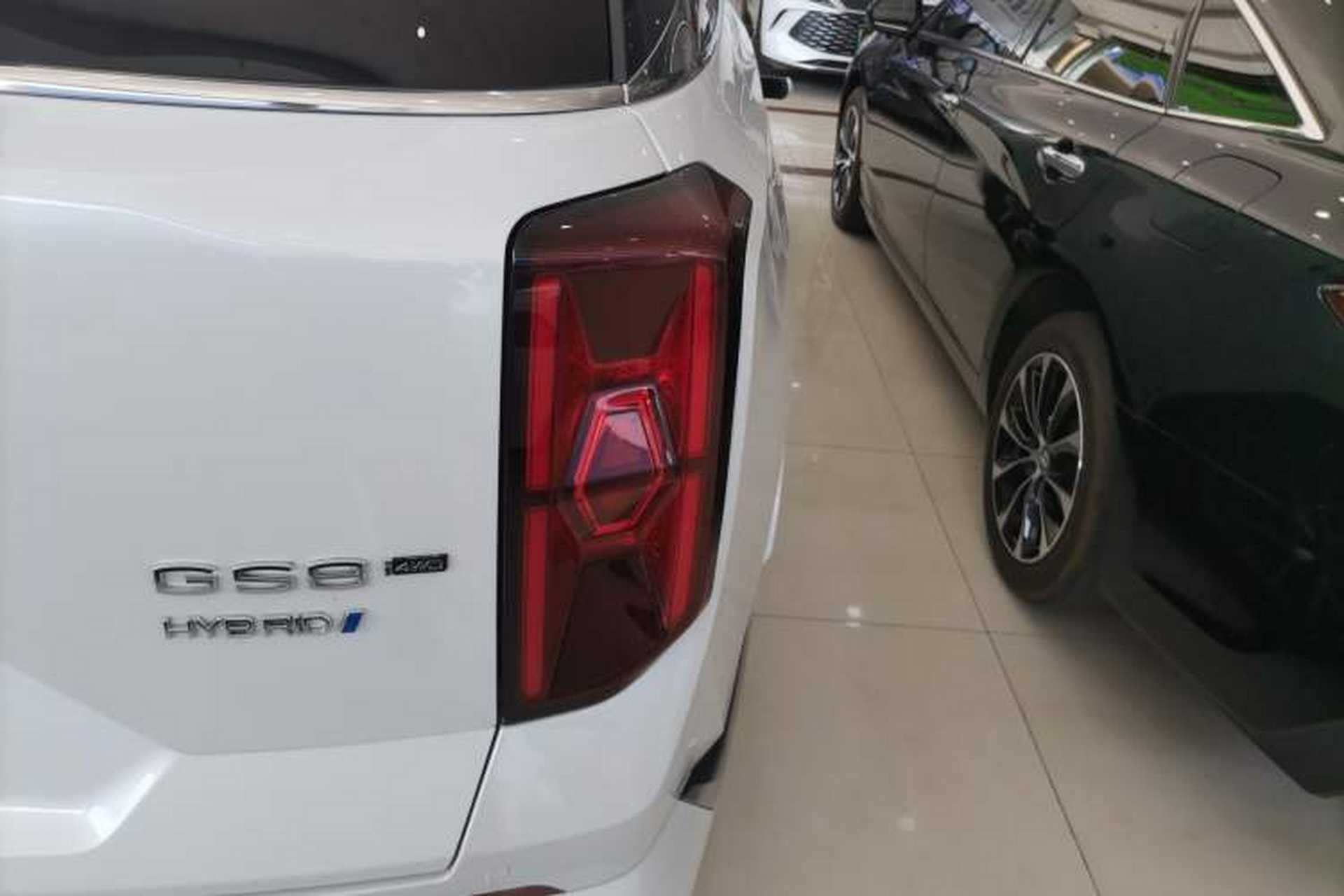 Used GAC Trumpchi GS8 2022 Dual-Engine Series 2.0TM Four-Wheel Drive Prestige Edition (6 Seats) Exterior 3