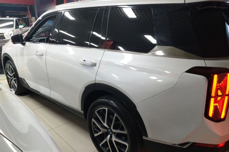 Used GAC Trumpchi GS8 2022 Flagship Series 2.0 TGDI Four-Wheel Drive Luxury Smart Connectivity Version (6 Seats) Exterior 3