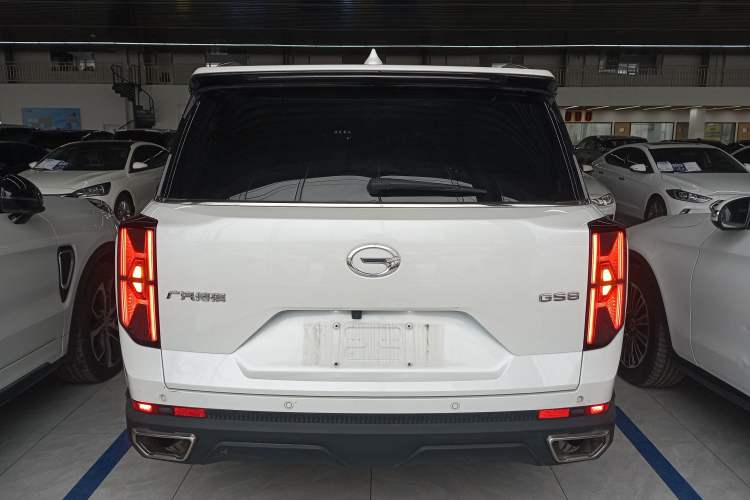 Used GAC Trumpchi GS8 2022 Flagship Series 2.0 TGDI Two-Wheel-Drive Prestige Edition (7 Seats) Exterior 4