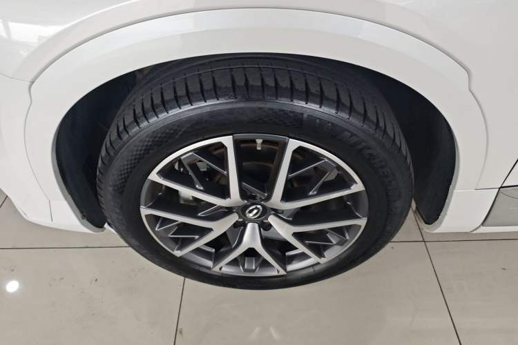 Used GAC Trumpchi GS8 2022 Dual-Engine Series 2.0TM Two-Wheel Drive Prestige Edition (7 Seats) Exterior 4