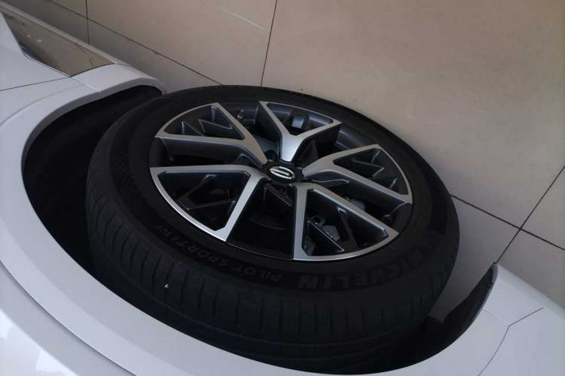 Used GAC Trumpchi GS8 2022 Dual-Engine Series 2.0TM Four-Wheel Drive Prestige Edition (6 Seats) Exterior 4