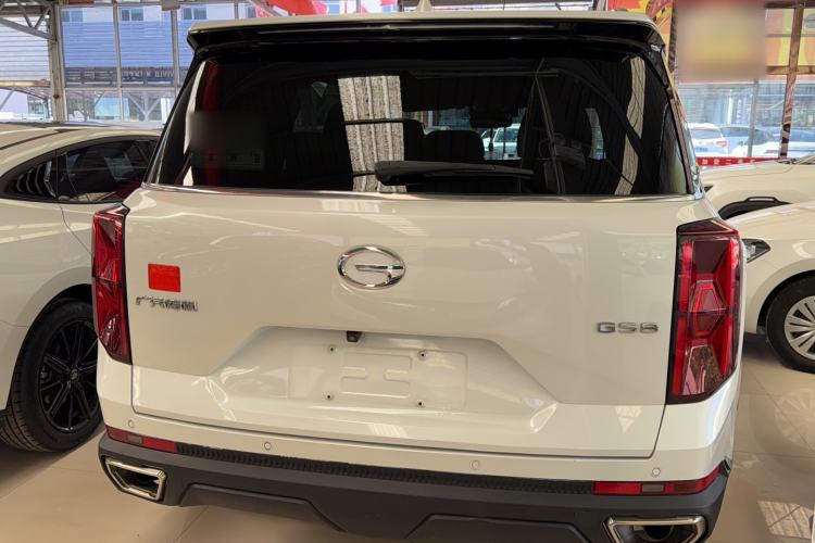 Used GAC Trumpchi GS8 2022 Linghang Series 2.0 TGDI Two-Wheel-Drive Luxury Smart Connectivity Version (7 Seats) Exterior 4