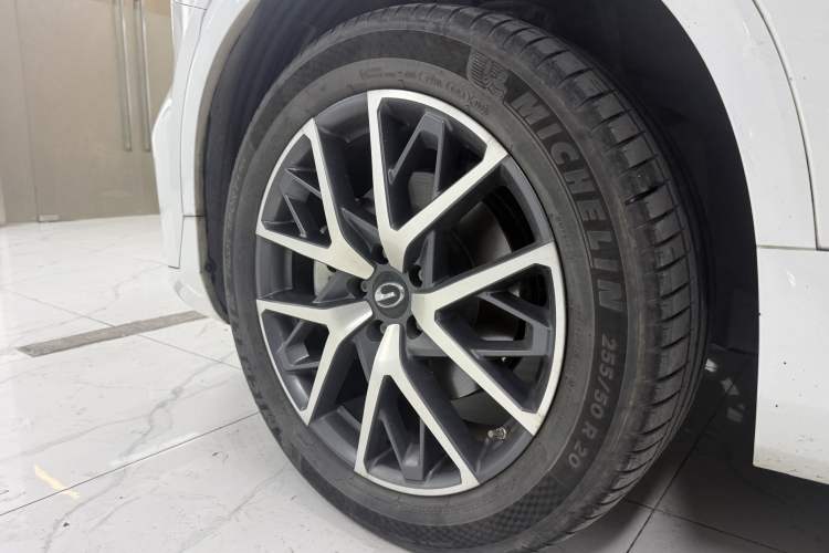 Used GAC Trumpchi GS8 2022 Dual-Engine Series 2.0TM Two-Wheel Drive Prestige Edition (7 Seats) Exterior 5