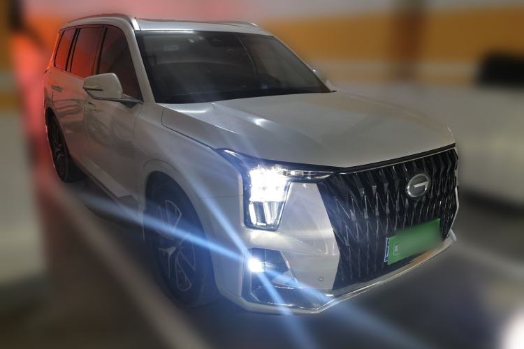 Used GAC Trumpchi GS8 2022 Dual-Engine Series 2.0TM Two-Wheel Drive Prestige Edition (7 Seats) Front Right 45 Deg