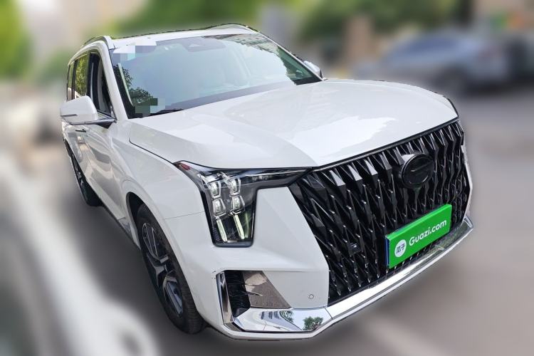 Used GAC Trumpchi GS8 2022 Dual-Engine Series 2.0TM Four-Wheel Drive Prestige Edition (6 Seats) Front Right 45 Deg