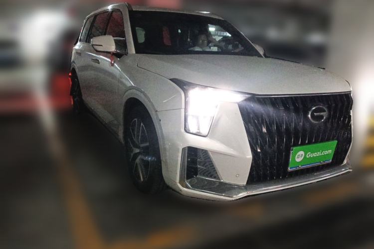 Used GAC Trumpchi GS8 2022 Dual-Engine Series 2.0TM Two-Wheel Drive Prestige Edition (7 Seats) Front Right 45 Deg
