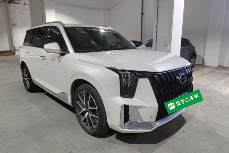 Used GAC Trumpchi GS8 2022 Dual-Engine Series 2.0TM Two-Wheel Drive Prestige Edition (7 Seats) Front Right 45 Deg