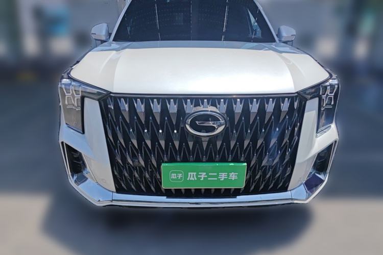 Used GAC Trumpchi GS8 2022 Dual-Engine Series 2.0TM Two-Wheel Drive Prestige Edition (7 Seats) Front