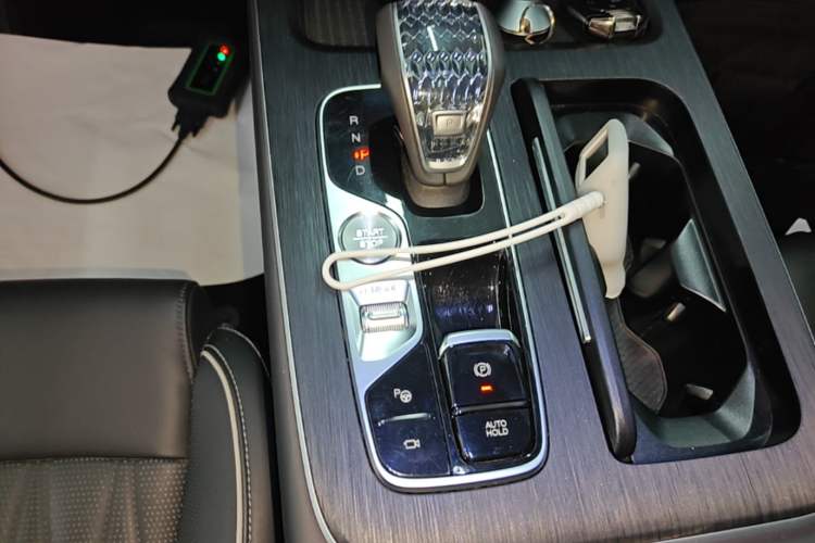 Used GAC Trumpchi GS8 2022 Flagship Series 2.0 TGDI Two-Wheel-Drive Prestige Edition (6-seater) Gear Lever