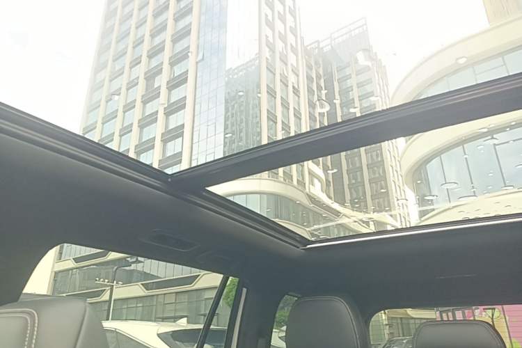 Used GAC Trumpchi GS8 2022 Linghang Series 2.0 TGDI Two-Wheel-Drive Luxury Smart Connectivity Version (7 Seats) Headliner