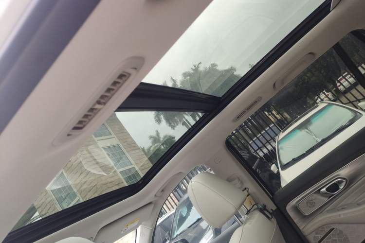 Used GAC Trumpchi GS8 2022 Linghang Series 2.0 TGDI Two-Wheel Drive Luxury Smart Connectivity Version (6 Seats) Headliner