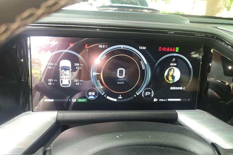 Used GAC Trumpchi GS8 2022 Double-Energy Series 2.0TM Four-Wheel Drive Premium Edition (7 Seats) Instrument Cluster