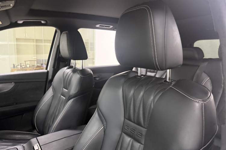 Used GAC Trumpchi GS8 2022 Dual-Engine Series 2.0TM Two-Wheel Drive Prestige Edition (7 Seats) Interior 2