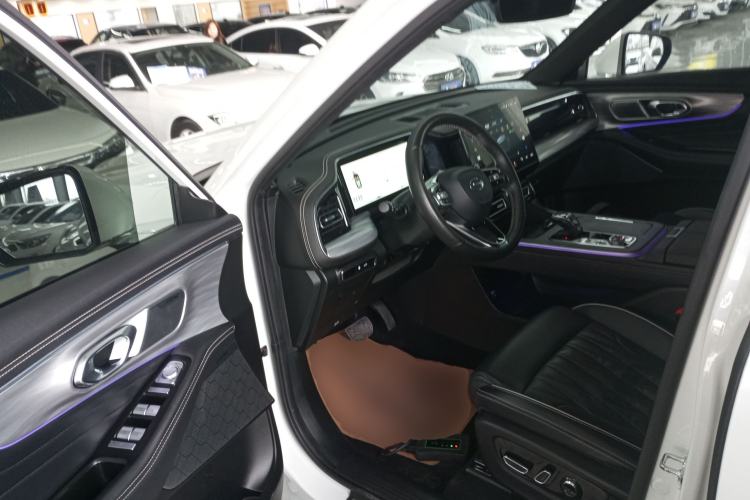 Used GAC Trumpchi GS8 2022 Flagship Series 2.0 TGDI Two-Wheel-Drive Prestige Edition (7 Seats) Interior 3