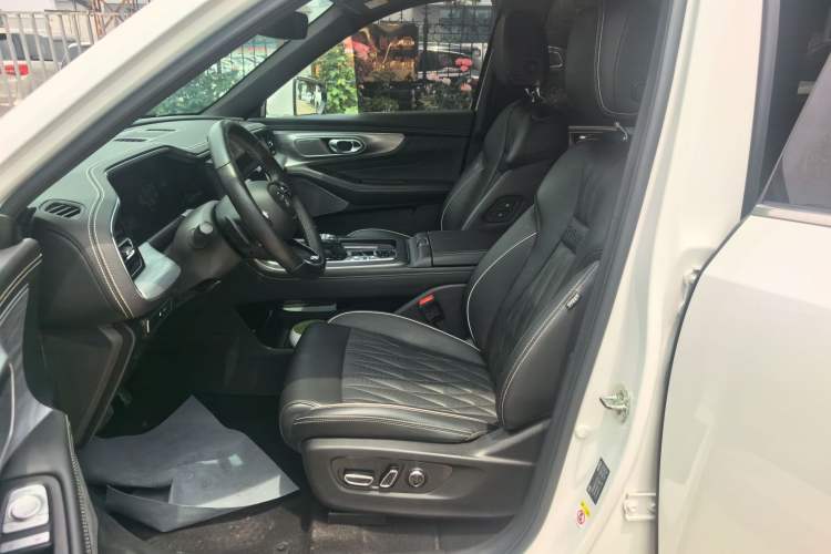 Used GAC Trumpchi GS8 2022 Flagship Series 2.0 TGDI Two-Wheel-Drive Prestige Edition (7 Seats) Interior 3