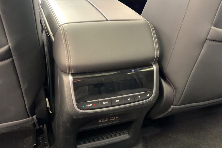 Used GAC Trumpchi GS8 2022 Linghang Series 2.0 TGDI Two-Wheel-Drive Luxury Smart Connectivity Version (7 Seats) Interior 6