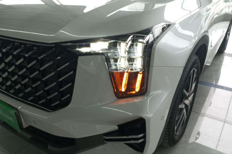 Used GAC Trumpchi GS8 2022 Flagship Series 2.0 TGDI Two-Wheel-Drive Prestige Edition (7 Seats) Left Front Headlight