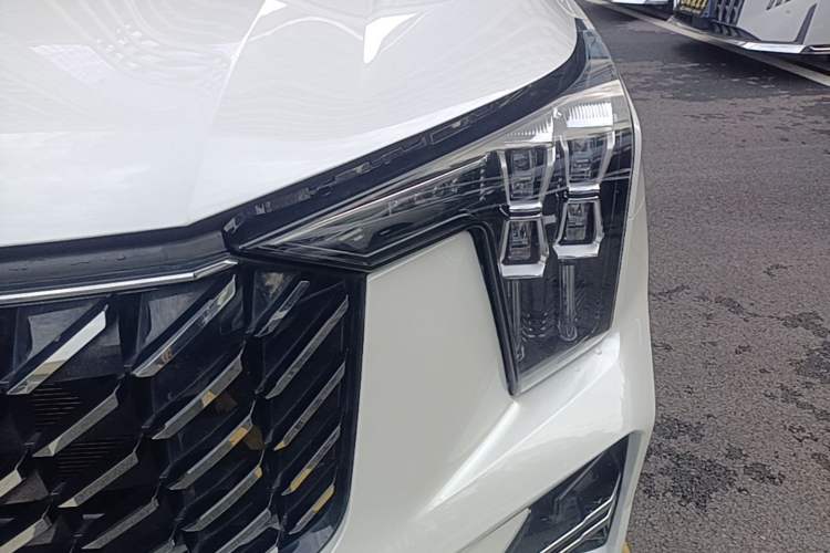 Used GAC Trumpchi GS8 2022 Linghang Series 2.0 TGDI Two-Wheel-Drive Luxury Smart Connectivity Version (7 Seats) Left Front Headlight