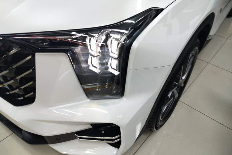 Used GAC Trumpchi GS8 2022 Flagship Series 2.0 TGDI Four-Wheel Drive Luxury Smart Connectivity Version (6 Seats) Left Front Headlight
