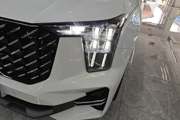 Used GAC Trumpchi GS8 2022 Flagship Series 2.0 TGDI Two-Wheel-Drive Prestige Edition (6-seater) Left Front Headlight