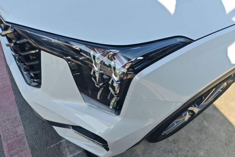 Used GAC Trumpchi GS8 2022 Flagship Series 2.0 TGDI Two-Wheel-Drive Prestige Edition (7 Seats) Left Front Headlight
