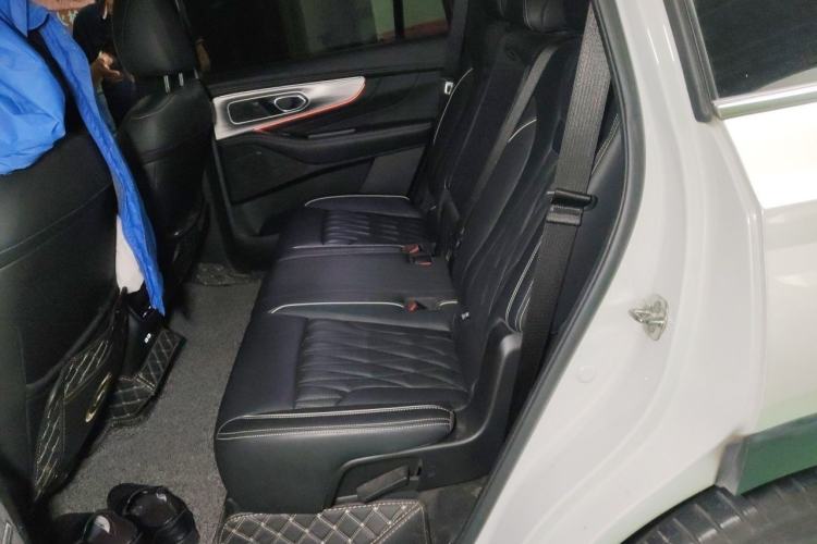 Used GAC Trumpchi GS8 2022 Linghang Series 2.0 TGDI Two-Wheel-Drive Luxury Smart Connectivity Version (7 Seats) Left Rear Seat