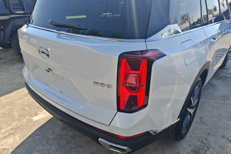 Used GAC Trumpchi GS8 2022 Flagship Series 2.0 TGDI Two-Wheel-Drive Prestige Edition (7 Seats) Right Rear Taillight