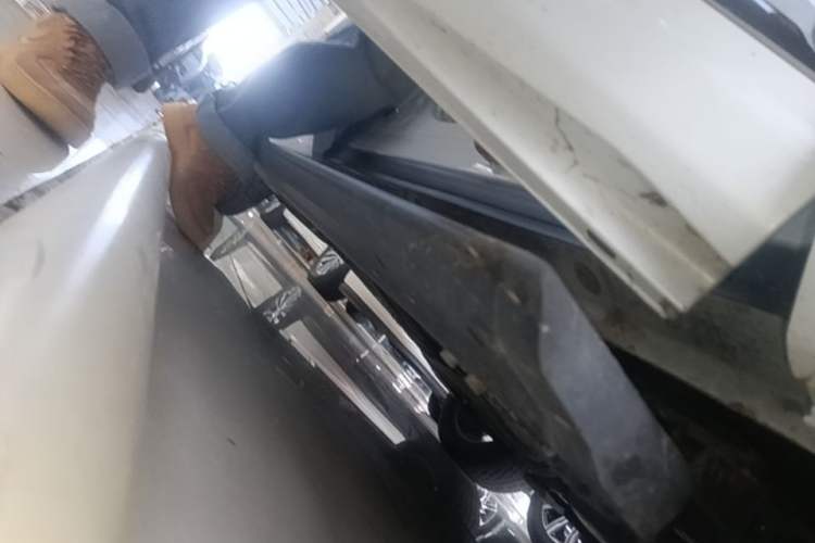 Used GAC Trumpchi GS8 2022 Dual-Engine Series 2.0TM Two-Wheel Drive Prestige Edition (7 Seats) Right Side Sill