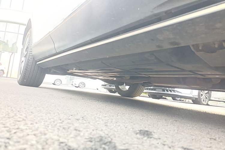 Used GAC Trumpchi GS8 2022 Linghang Series 2.0 TGDI Two-Wheel-Drive Luxury Smart Connectivity Version (7 Seats) Right Side Sill