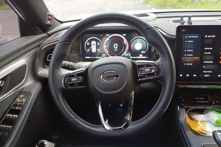 Used GAC Trumpchi GS8 2022 Dual-Engine Series 2.0TM Two-Wheel Drive Prestige Edition (7 Seats) Steering Wheel