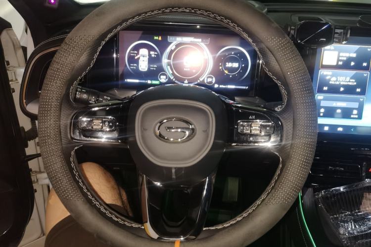 Used GAC Trumpchi GS8 2022 Dual-Engine Series 2.0TM Two-Wheel Drive Prestige Edition (7 Seats) Steering Wheel