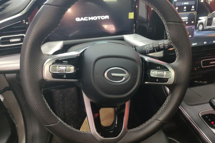 Used GAC Trumpchi GS8 2022 Linghang Series 2.0 TGDI Two-Wheel-Drive Luxury Smart Connectivity Version (7 Seats) Steering Wheel