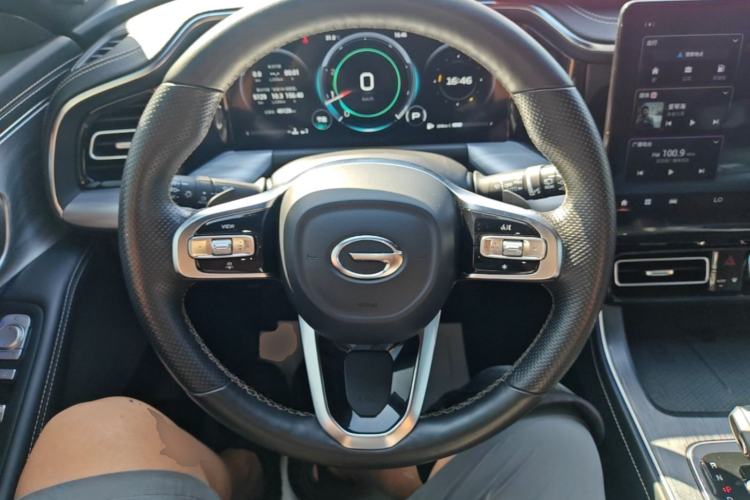 Used GAC Trumpchi GS8 2022 Flagship Series 2.0 TGDI Two-Wheel-Drive Prestige Edition (7 Seats) Steering Wheel