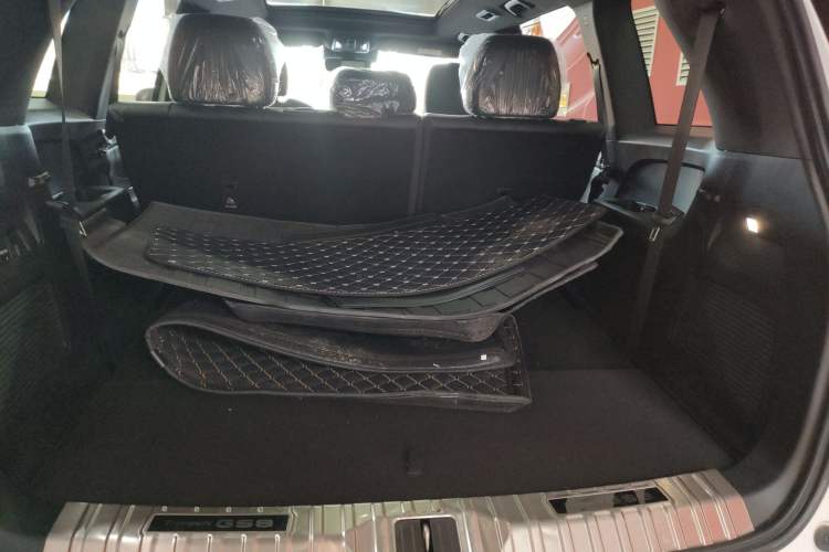 Used GAC Trumpchi GS8 2022 Linghang Series 2.0 TGDI Two-Wheel-Drive Luxury Smart Connectivity Version (7 Seats) Trunk