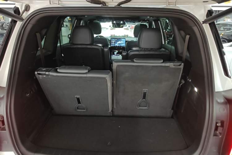 Used GAC Trumpchi GS8 2022 Flagship Series 2.0 TGDI Two-Wheel-Drive Prestige Edition (6-seater) Trunk