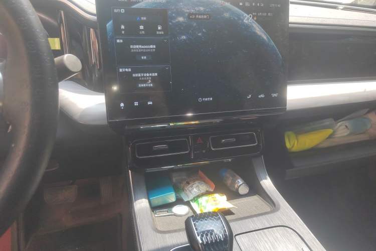 Used GAC Trumpchi GS8 2024 Linghang Series 2.0 TGDI Two-Wheel Drive Luxury Smart Connectivity Version Audio And AC Panel