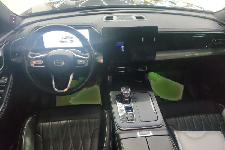 Used GAC Trumpchi GS8 2024 Linghang Series 2.0 TGDI Two-Wheel Drive Luxury Smart Connectivity Version Center Console