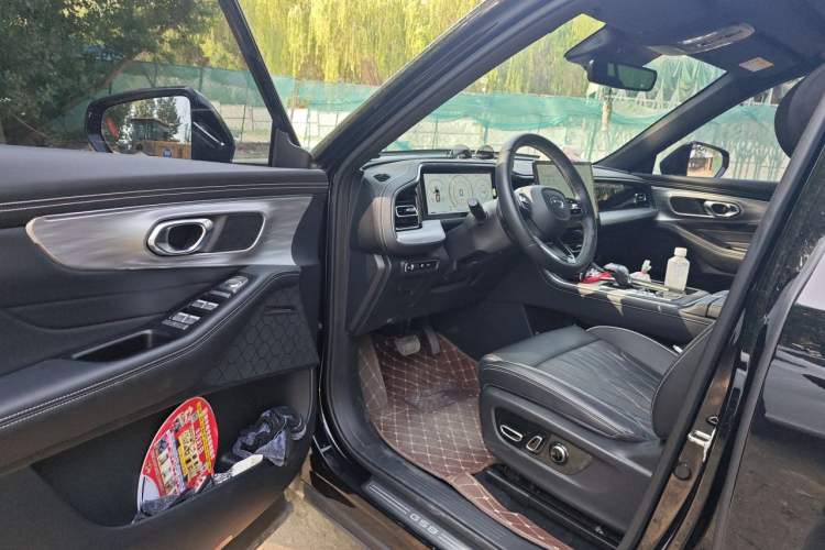 Used GAC Trumpchi GS8 2024 Linghang Series 2.0 TGDI Two-Wheel Drive Luxury Smart Connectivity Version Driver Seat