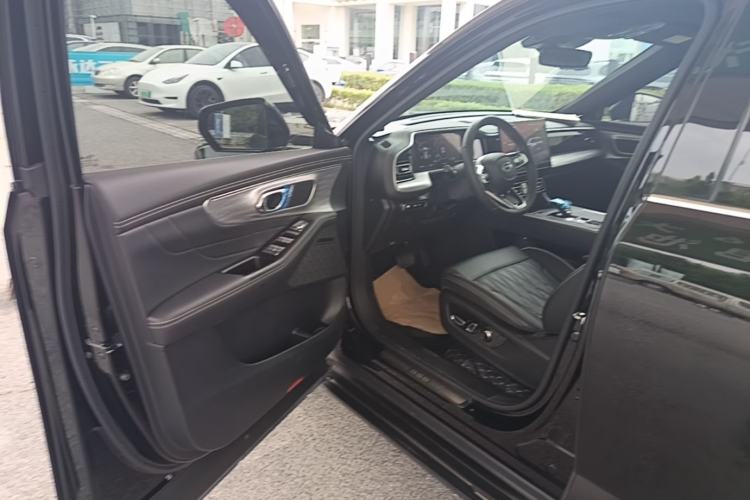 Used GAC Trumpchi GS8 2024 Linghang Series 2.0 TGDI Two-Wheel Drive Luxury Smart Connectivity Version Driver Seat