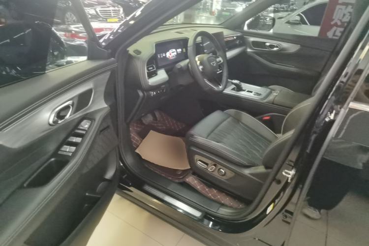 Used GAC Trumpchi GS8 2024 Linghang Series 2.0 TGDI Two-Wheel Drive Luxury Smart Connectivity Version Driver Seat
