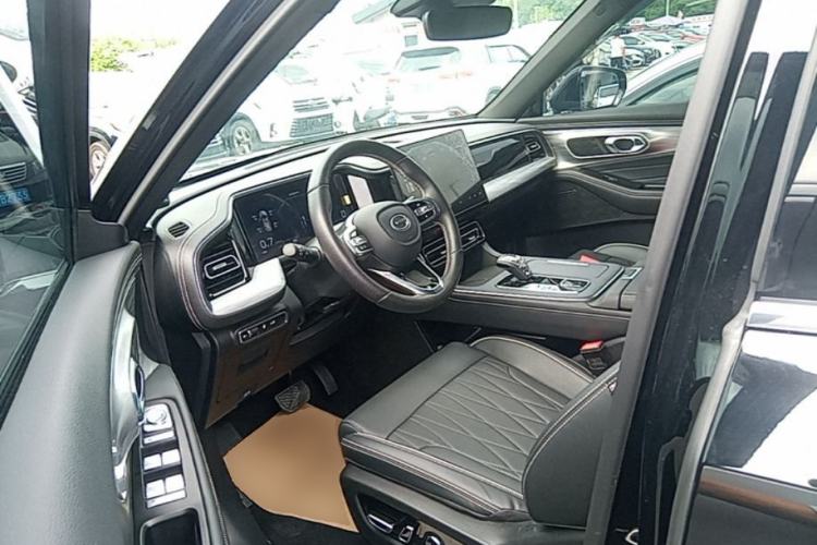 Used GAC Trumpchi GS8 2024 Linghang Series 2.0 TGDI Two-Wheel Drive Luxury Smart Connectivity Version Driver Seat