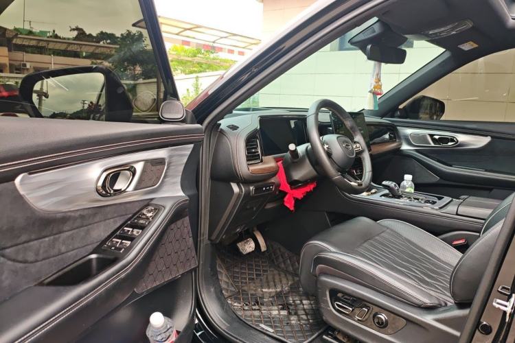 Used GAC Trumpchi GS8 2024 Dual-Motor Series 2.0TM Four-Wheel Drive Premium Edition Driver Seat
