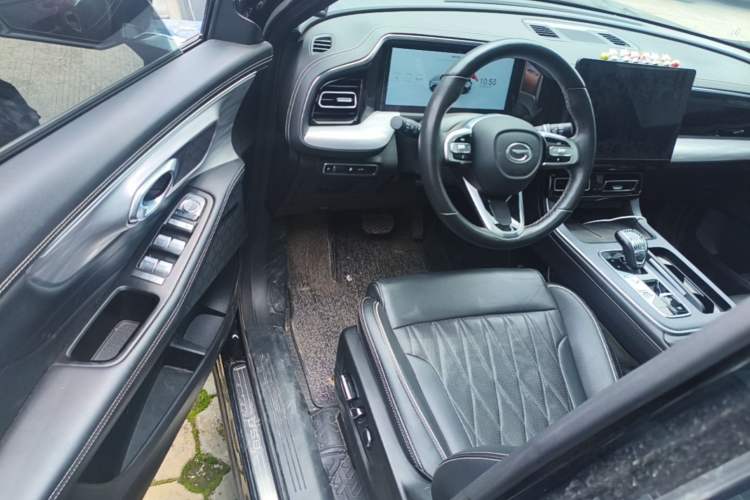 Used GAC Trumpchi GS8 2024 Linghang Series 2.0 TGDI Two-Wheel Drive Luxury Smart Connectivity Version Driver Seat