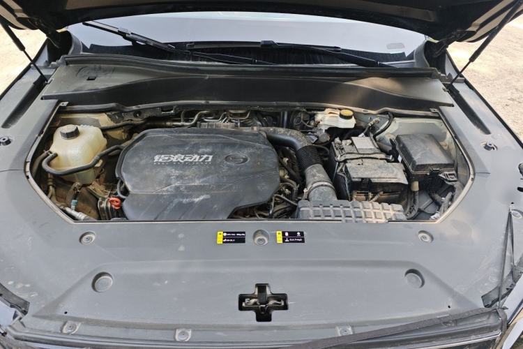 Used GAC Trumpchi GS8 2024 Linghang Series 2.0 TGDI Two-Wheel Drive Luxury Smart Connectivity Version Engine Bay