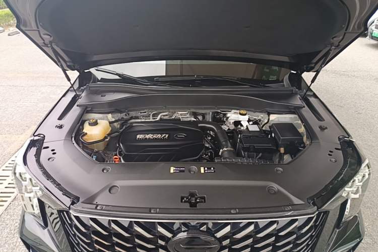 Used GAC Trumpchi GS8 2024 Linghang Series 2.0 TGDI Two-Wheel Drive Luxury Smart Connectivity Version Engine Bay