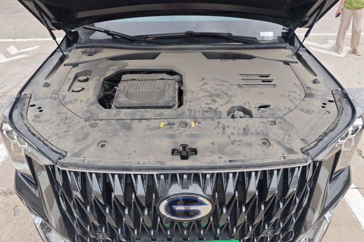 Used GAC Trumpchi GS8 2024 Dual-Motor Series 2.0TM Two-Wheel Drive Premium Edition Engine Bay